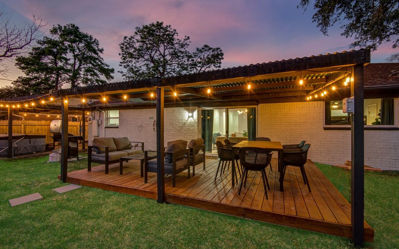 9515 Meadowglen Lane #NA - Photo 2 of 42