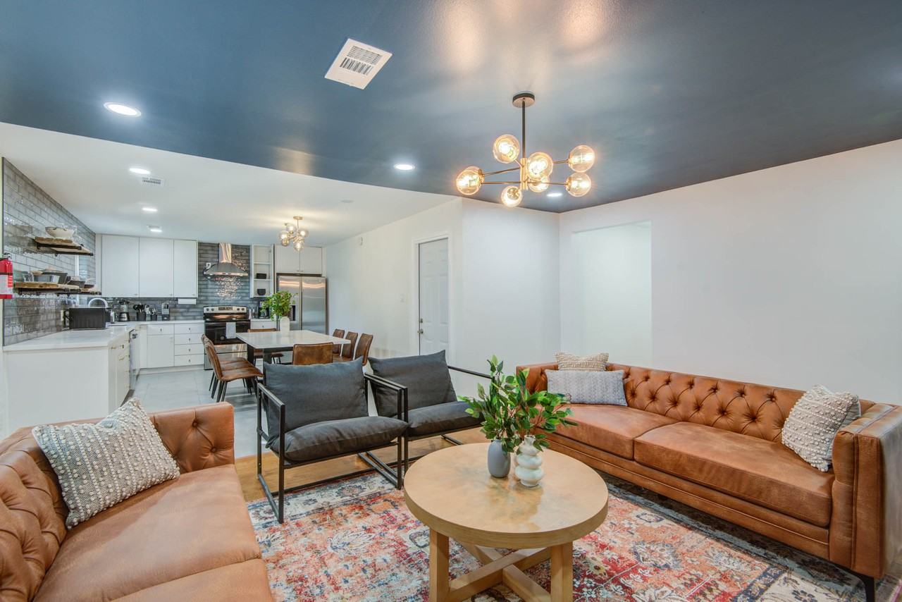 9515 Meadowglen Lane #NA - Photo 7 of 42