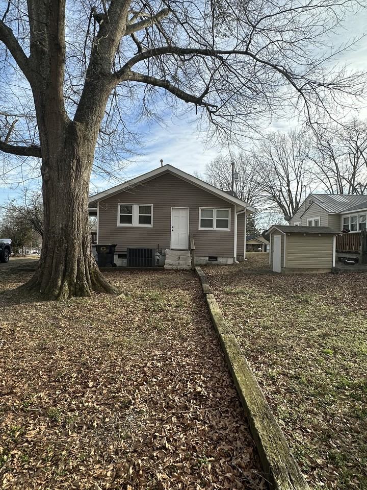 1317 Katherine St Nw #NA - Photo 3 of 10