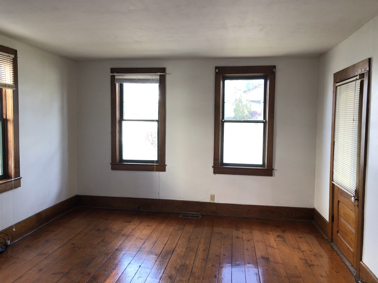 559 N Main St #NA - Photo 3 of 6