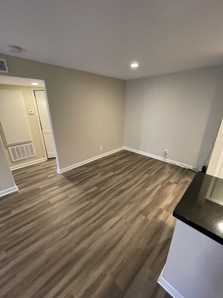 2505 San Gabriel Way #203 - Photo 6 of 21