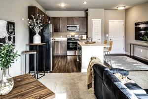 featured image of 2333 Sw Plaza Pkwy