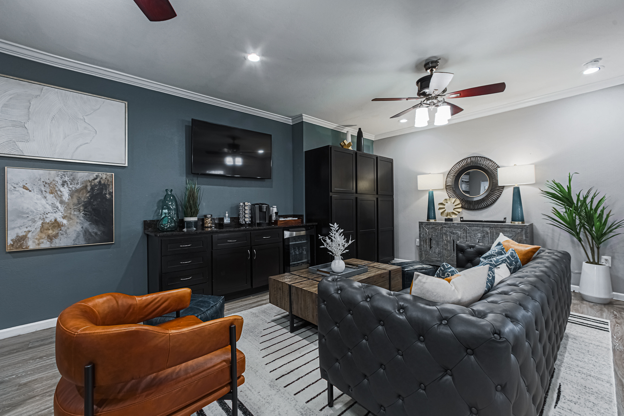 The Village at Bellaire Apartments - Photo 4 of 50