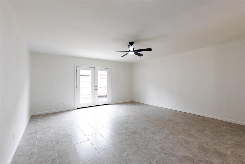 8929 Gaylord Dr - Photo 3 of 17