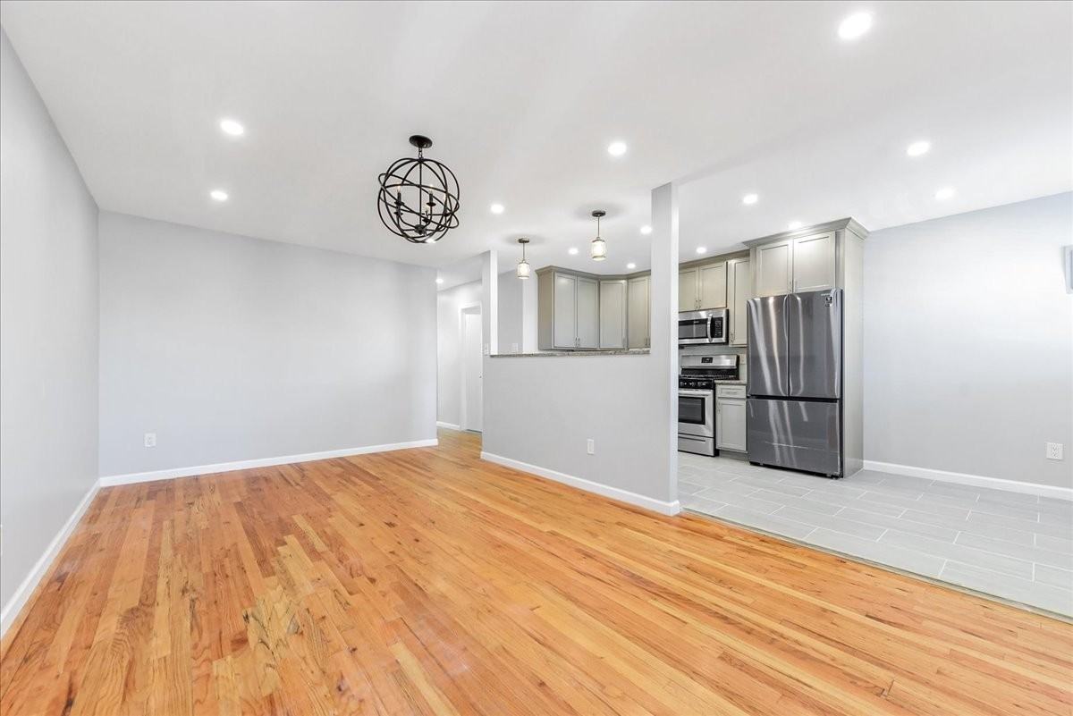 638 E 84th St - Photo 2 of 15