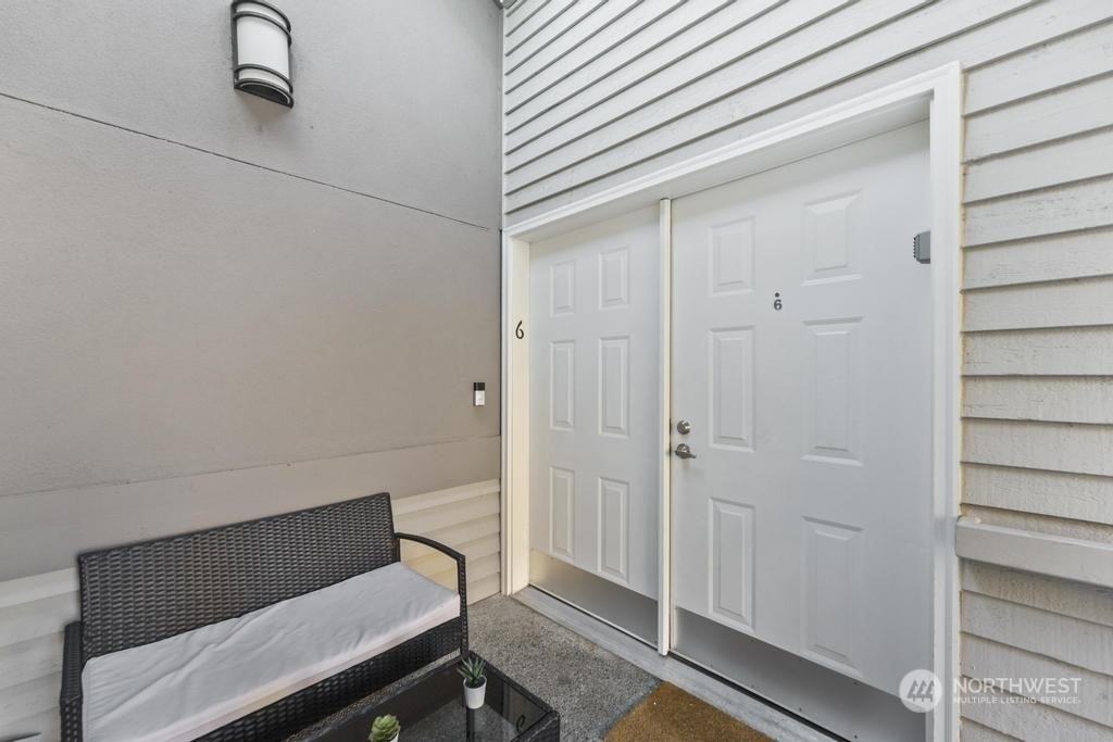 10834 Ne 68th St ##B6 - Photo 3 of 24