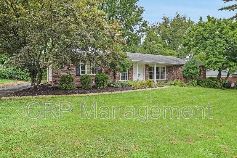16 Tempest Dr - Photo 2 of 30