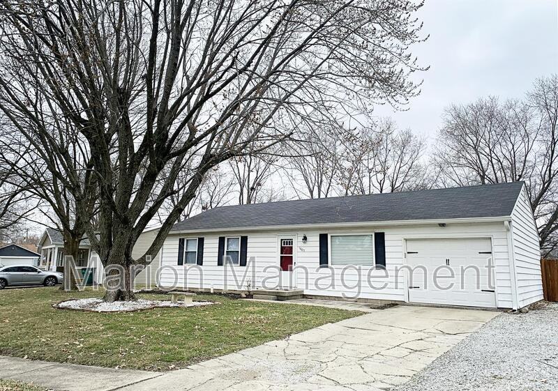 1405 Elizabeth Dr - Photo 3 of 14
