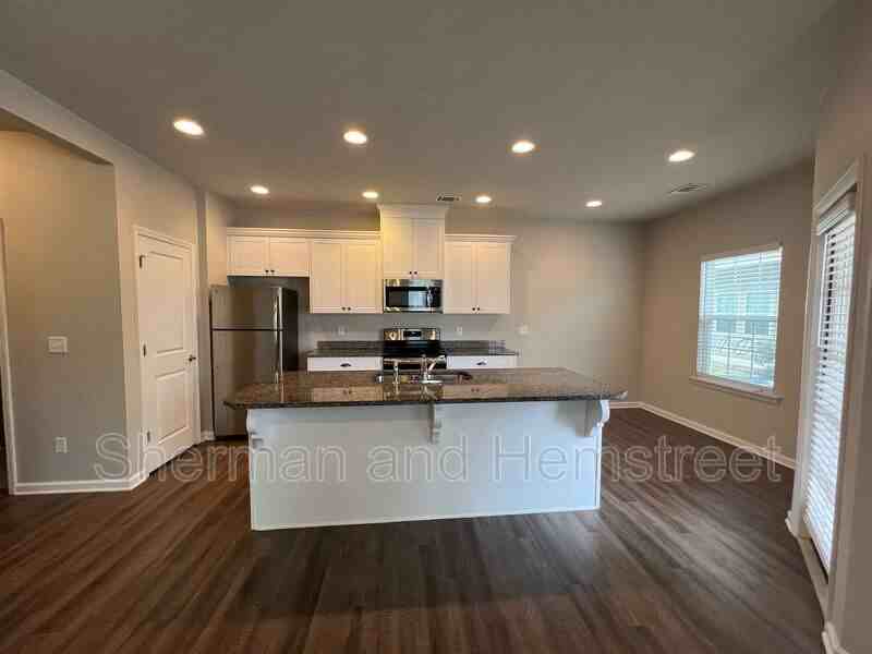 645 Dobhill Ln #645 - Photo 4 of 11