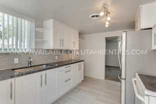 322 E Robert Ave #2 - Photo 1 of 1