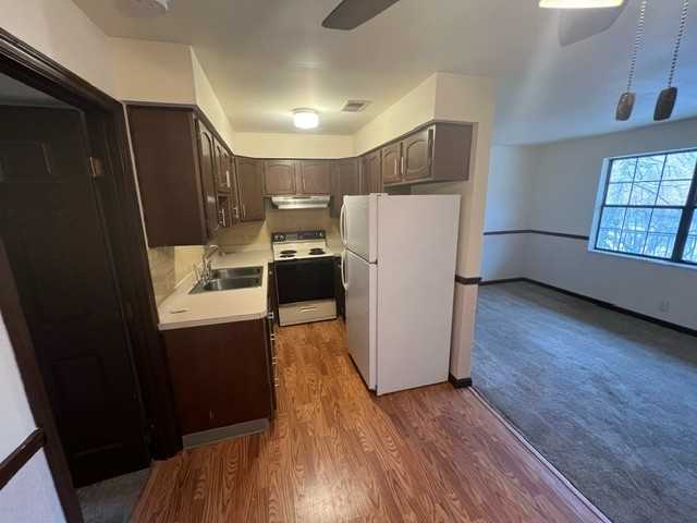 Linderhof Aparmtments - Photo 3 of 7