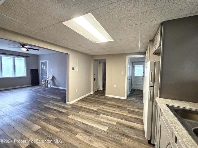 380 Walnut St - Photo 3 of 11