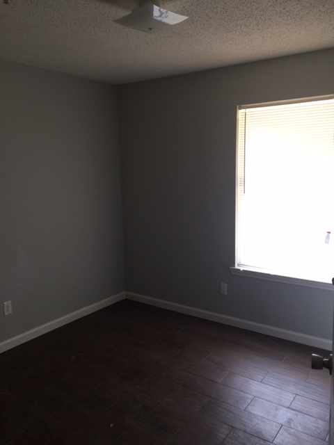 511 South Main Street - Photo 7 of 22