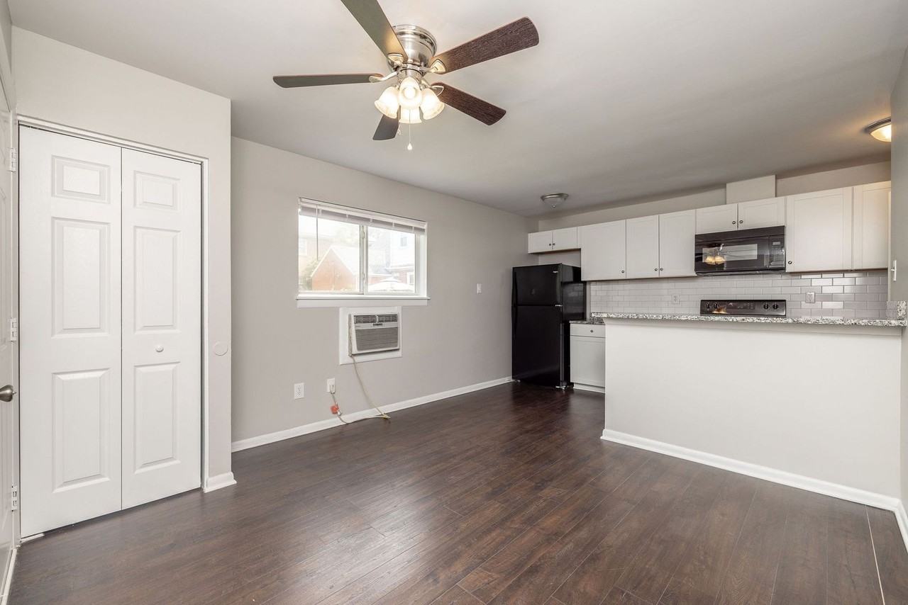 4306 Chamberlayne Ave - Photo 3 of 50