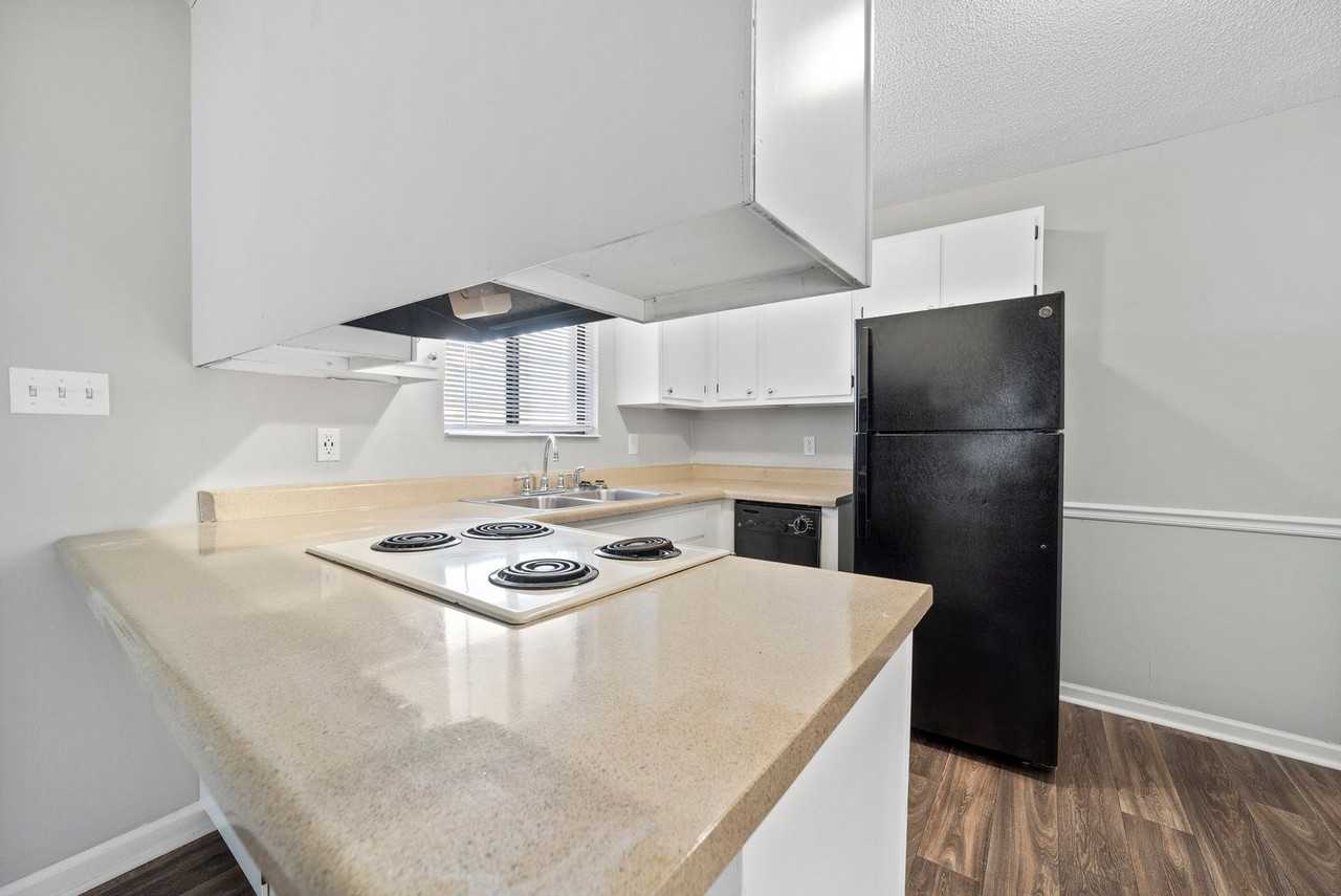 Mallard Creek Apartments - Photo 3 of 50