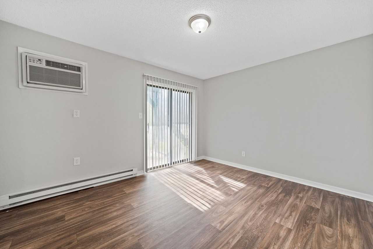 Mallard Creek Apartments - Photo 5 of 50