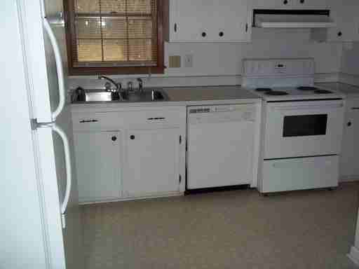 1742 Colony Rd - Photo 2 of 8