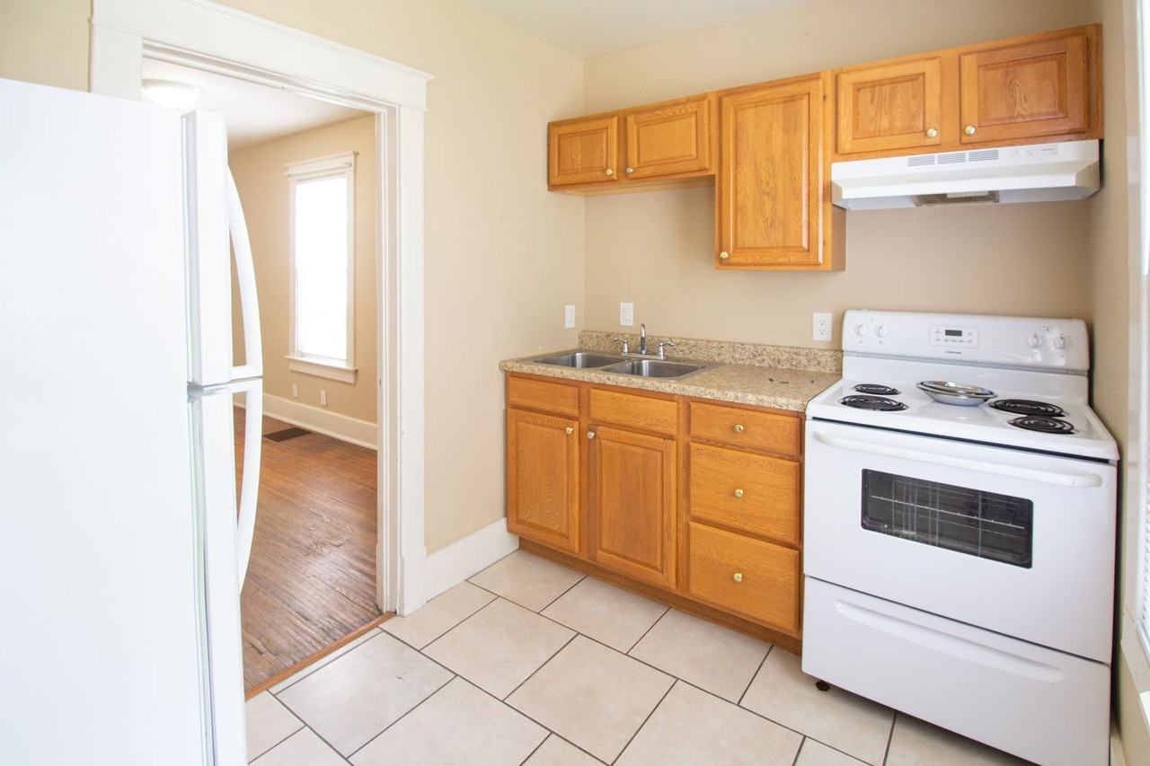 404 N Ninth St - Photo 5 of 31