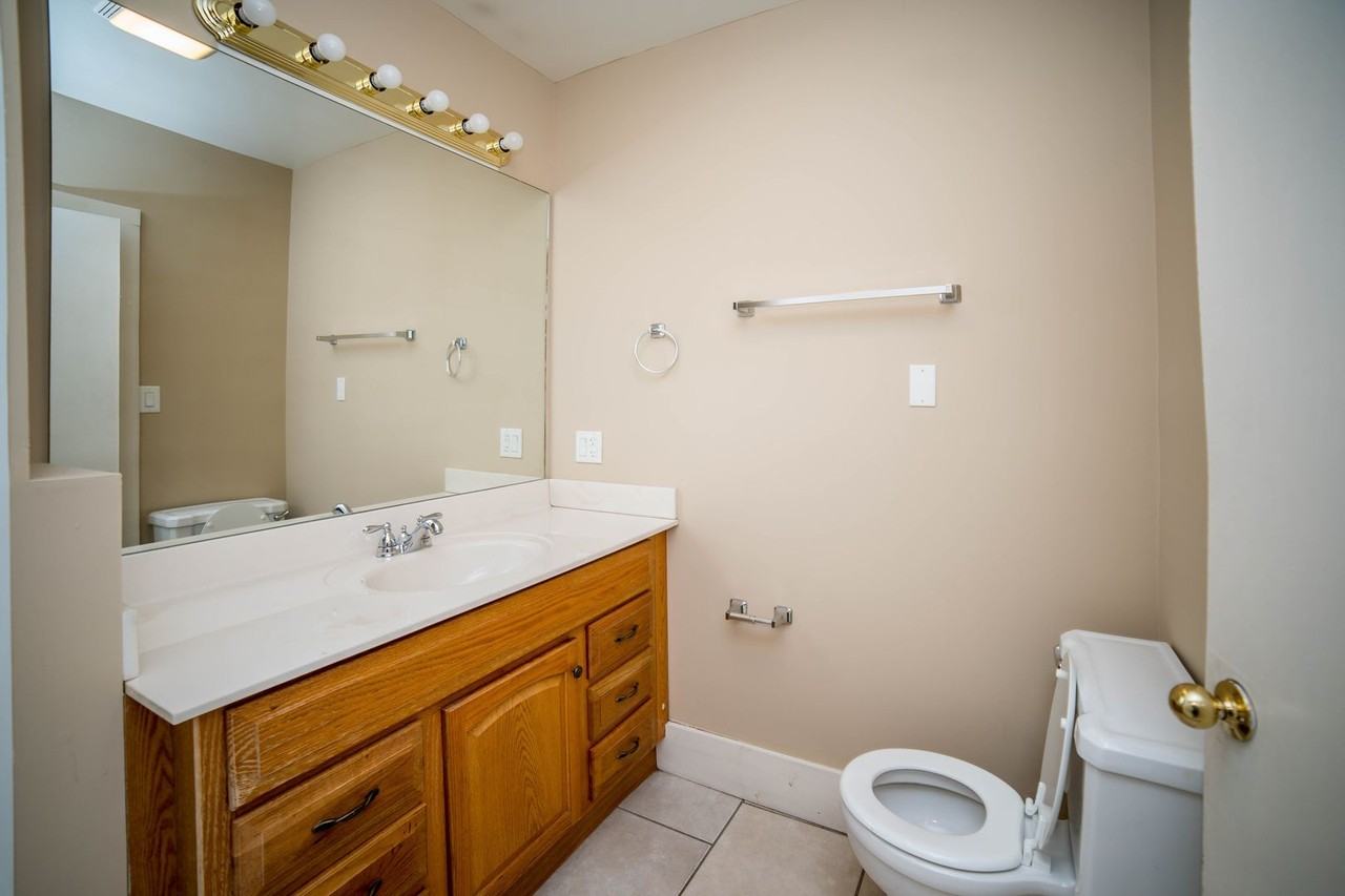 404 N Ninth St - Photo 7 of 31