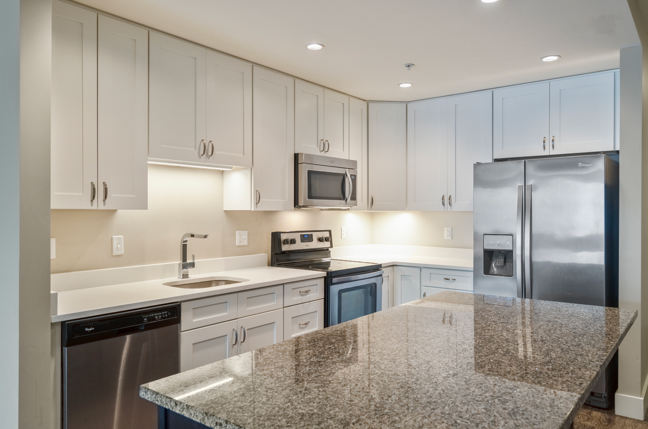 Bovie House - Photo 2 of 12