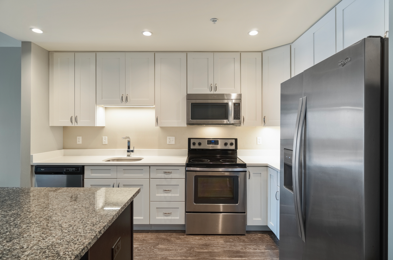 Bovie House - Photo 3 of 12