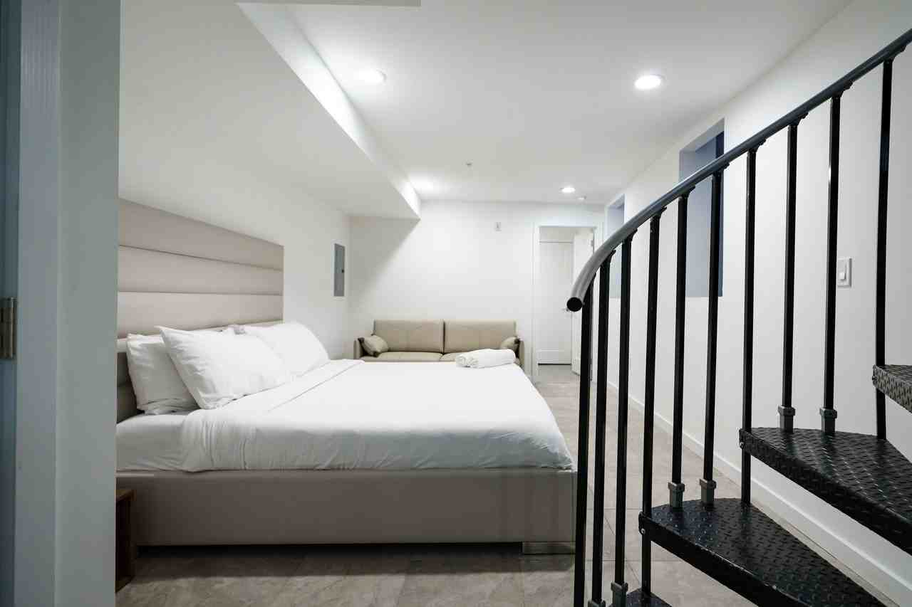 1726 Spruce St - Photo 7 of 15