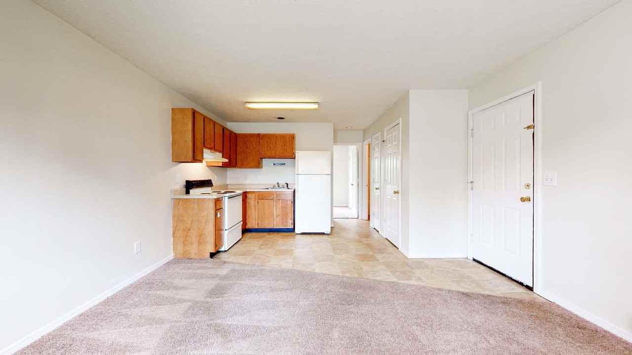 106 W Shelbourne - Photo 3 of 5