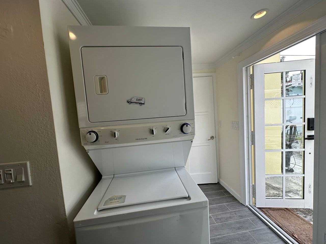 412 Duplex - Photo 3 of 19