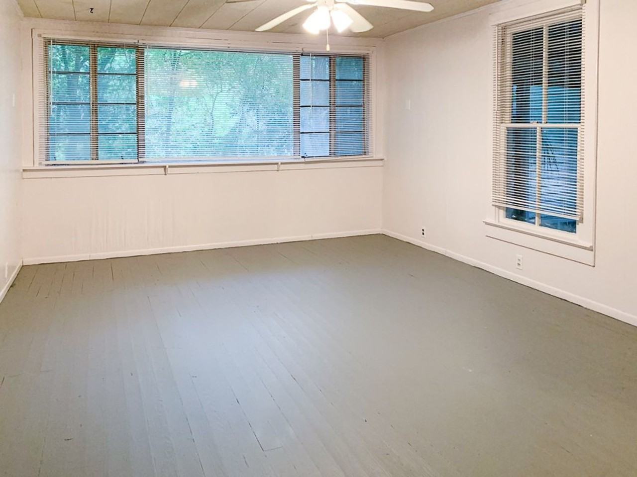 0905 - SE Downtown - Photo 3 of 19