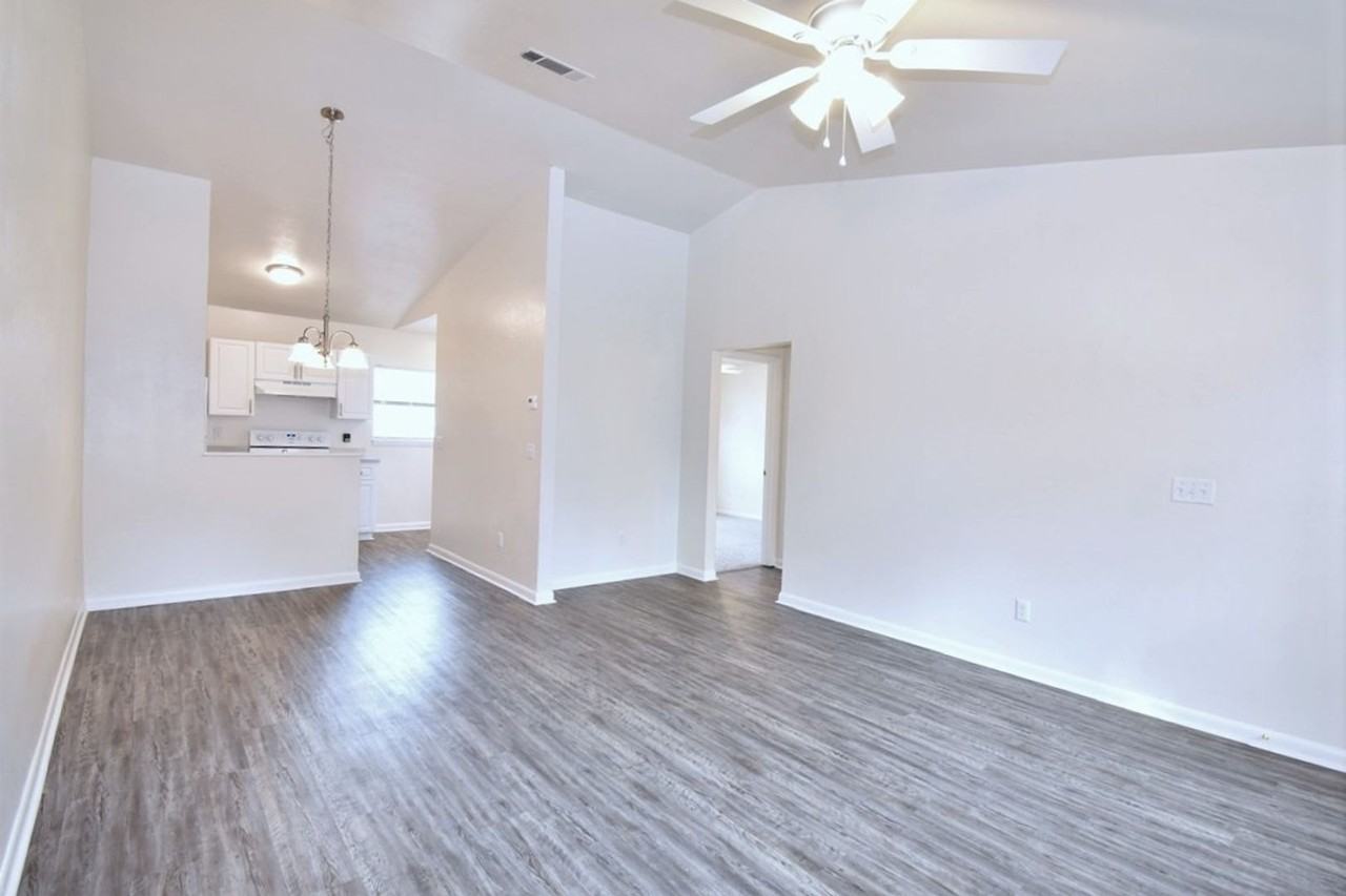 North Pointe Villas - CS - Photo 2 of 46