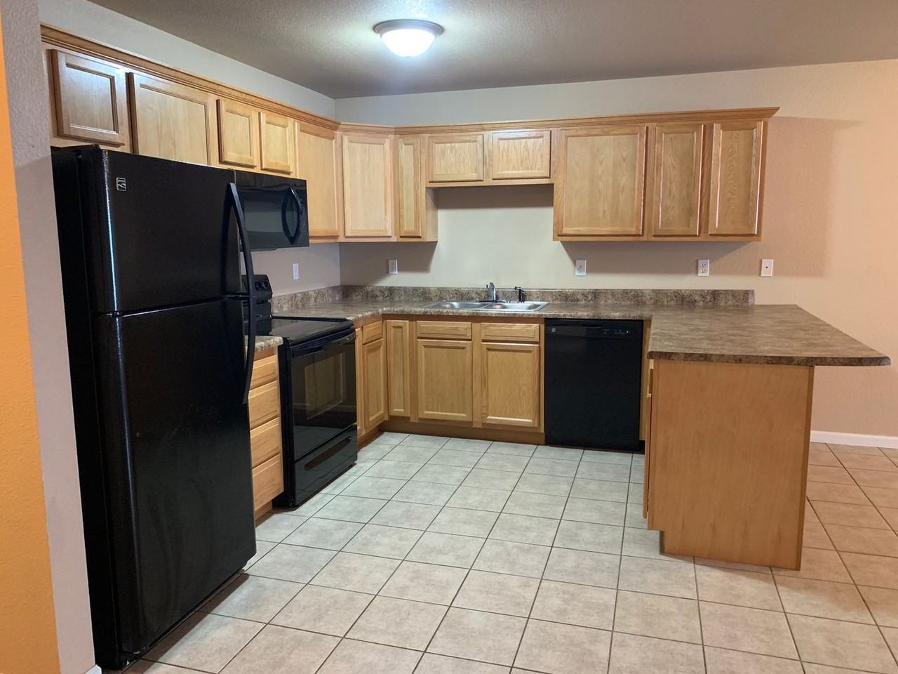 6720-MF2-E2 - Photo 2 of 21