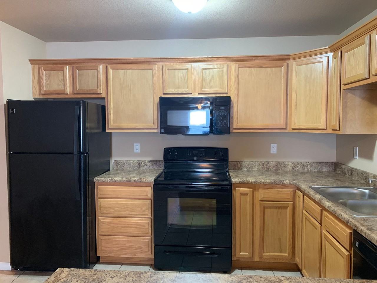 6720-MF2-E2 - Photo 3 of 21