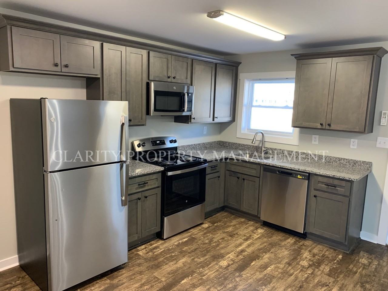1030 Hardwick St. NE - Photo 3 of 13