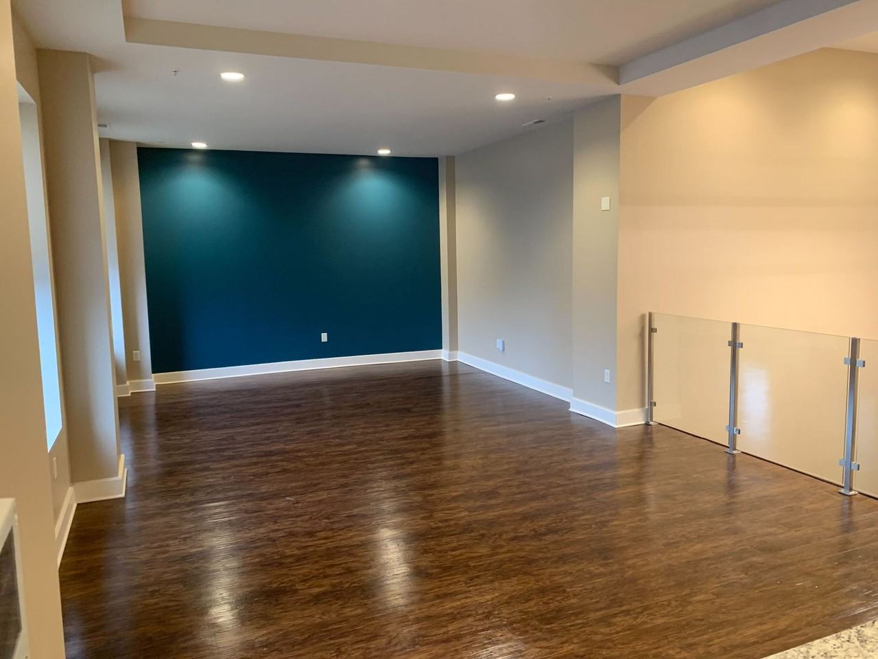 Empire Syracuse - Photo 3 of 22