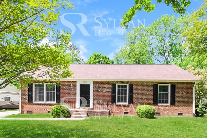 3209 Colony Dr - Photo 2 of 16