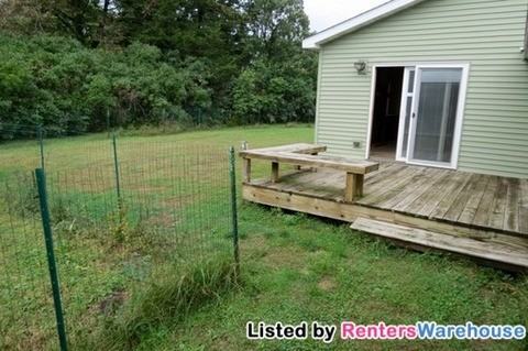 1240 Quinlan Ave S - Photo 2 of 12