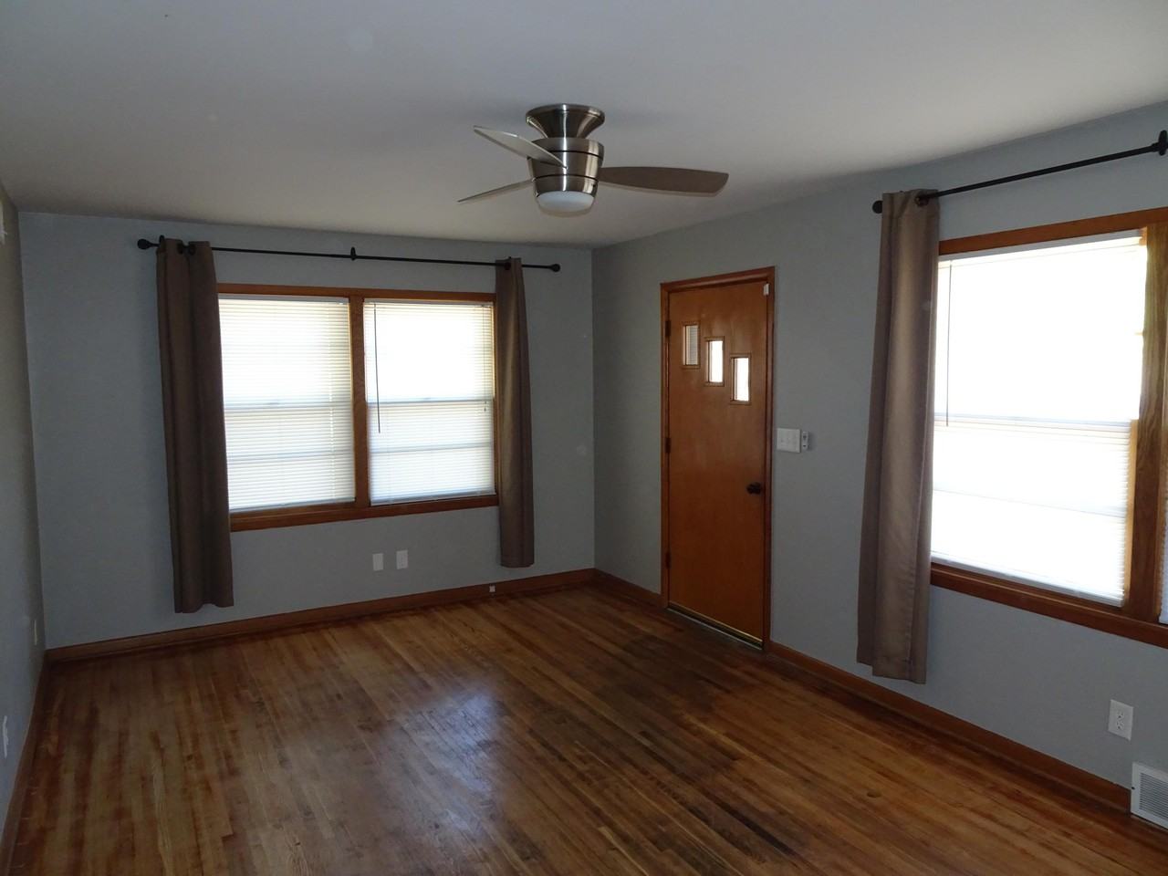 1208 N Lakeview Dr #NA - Photo 6 of 11