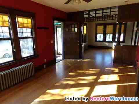 36 Prior Ave S - Photo 2 of 13