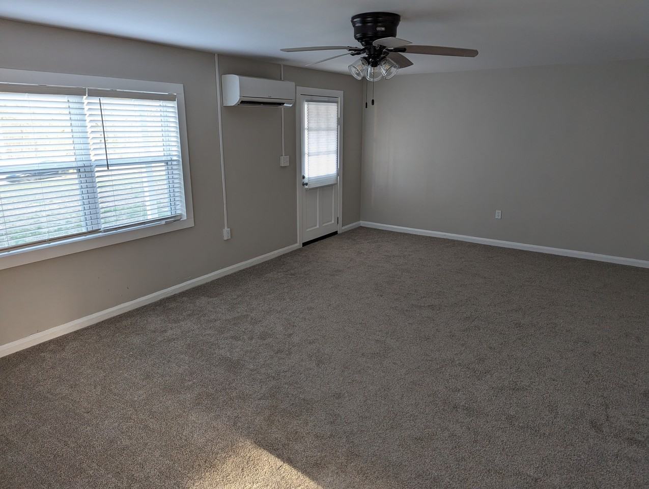 144 Honeycutt Dr #1 - Photo 3 of 6