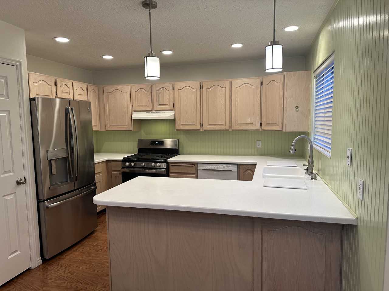 1815 E 3300 S #NA - Photo 3 of 24