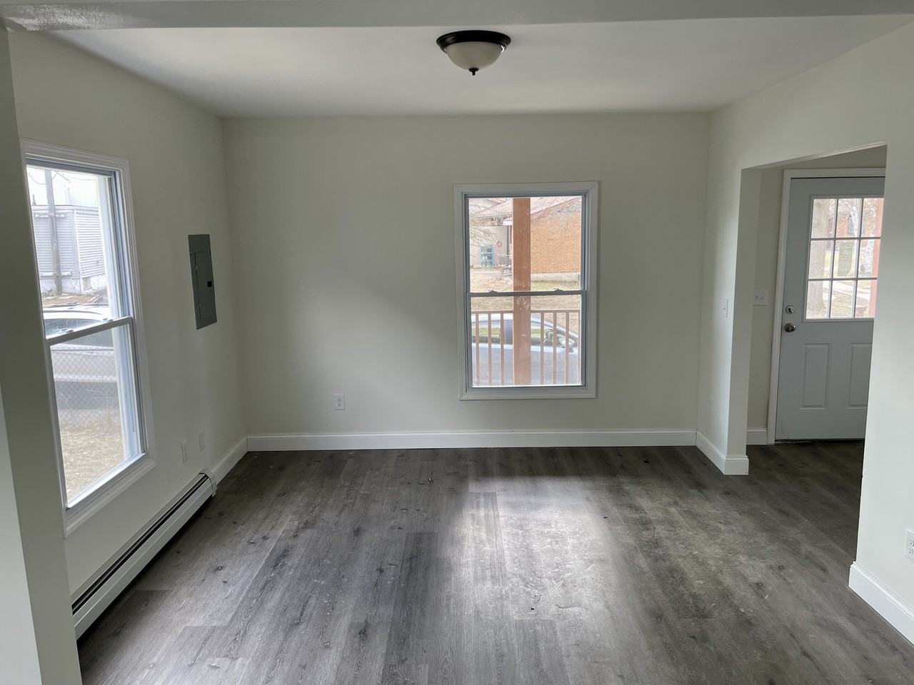 4 Round Lake Ave #1 - Photo 5 of 16