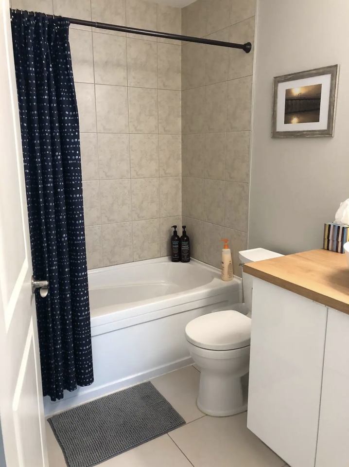 17332 2 Avenue - Photo 2 of 5