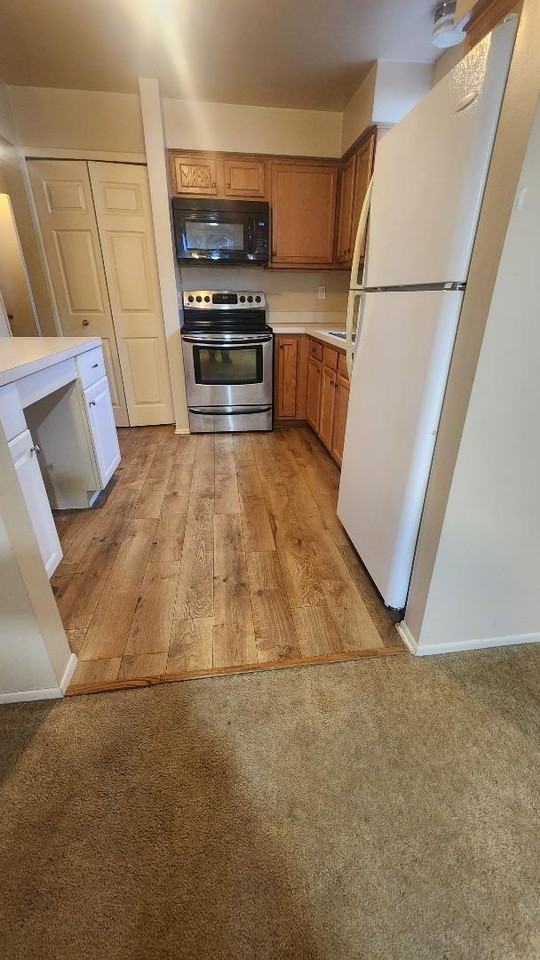 215 Summit Ridge Drive #B - Photo 2 of 9