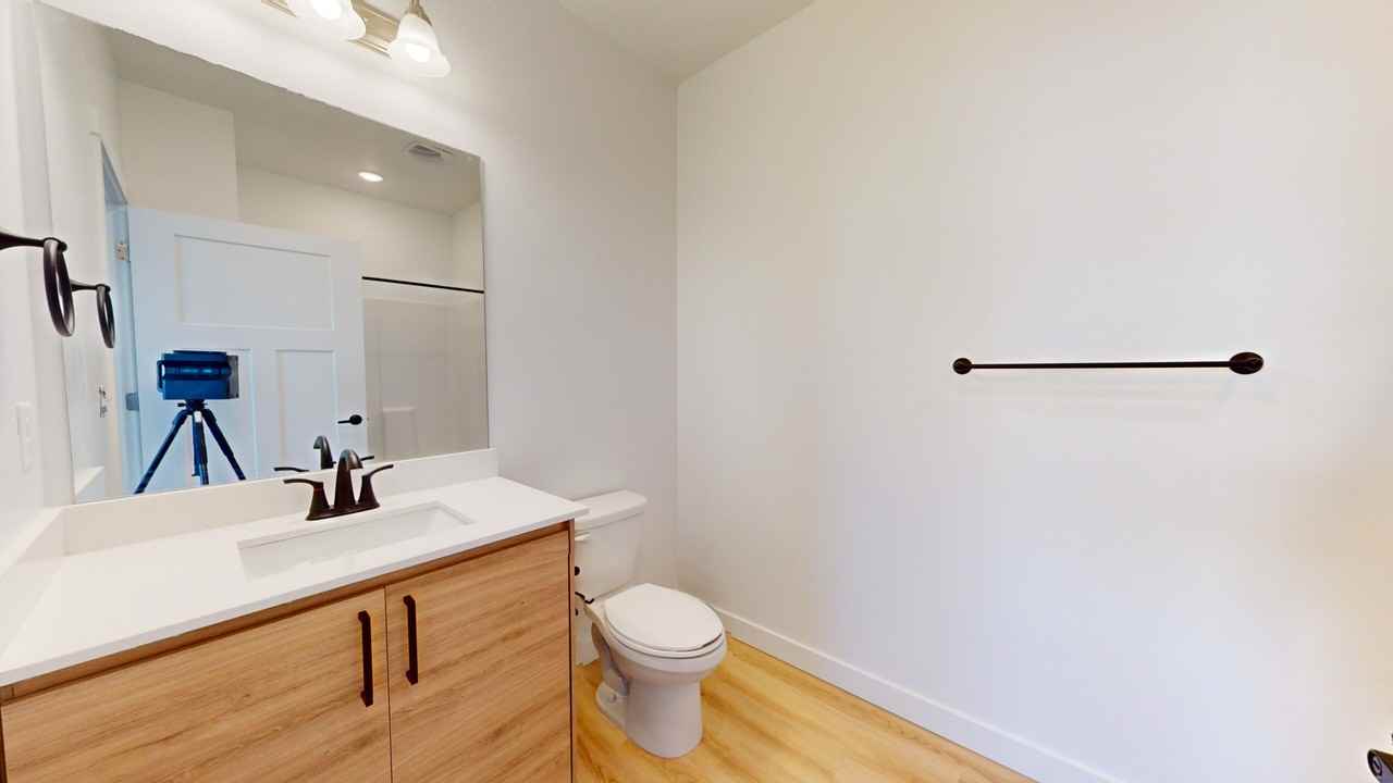 1137 W 250 S #204 - Photo 5 of 5