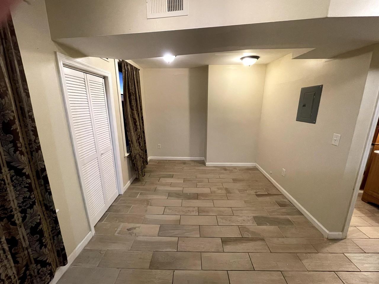 13 Crawford St #2 - Photo 5 of 11