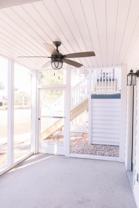 4438 4438 Gold Flower Loop - 6A2 #6A2 - Photo 1 of 1