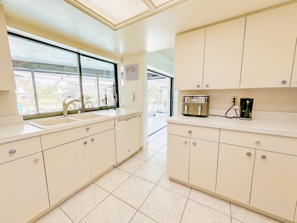 4963 Waterbridge Down - Photo 5 of 25