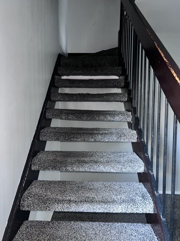 733 Sandpiper Ct - Photo 3 of 4