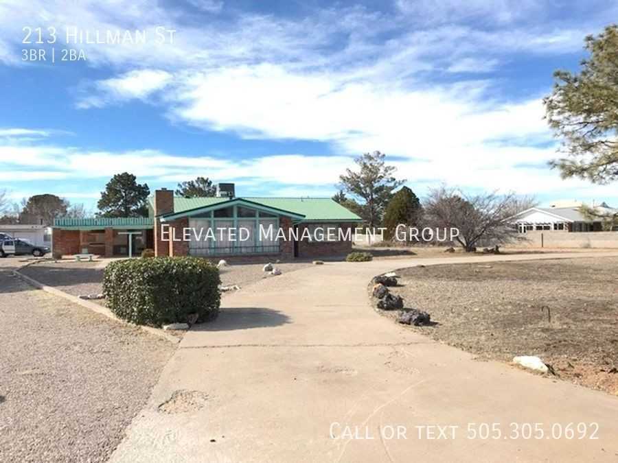 213 Hillman St - Photo 2 of 50