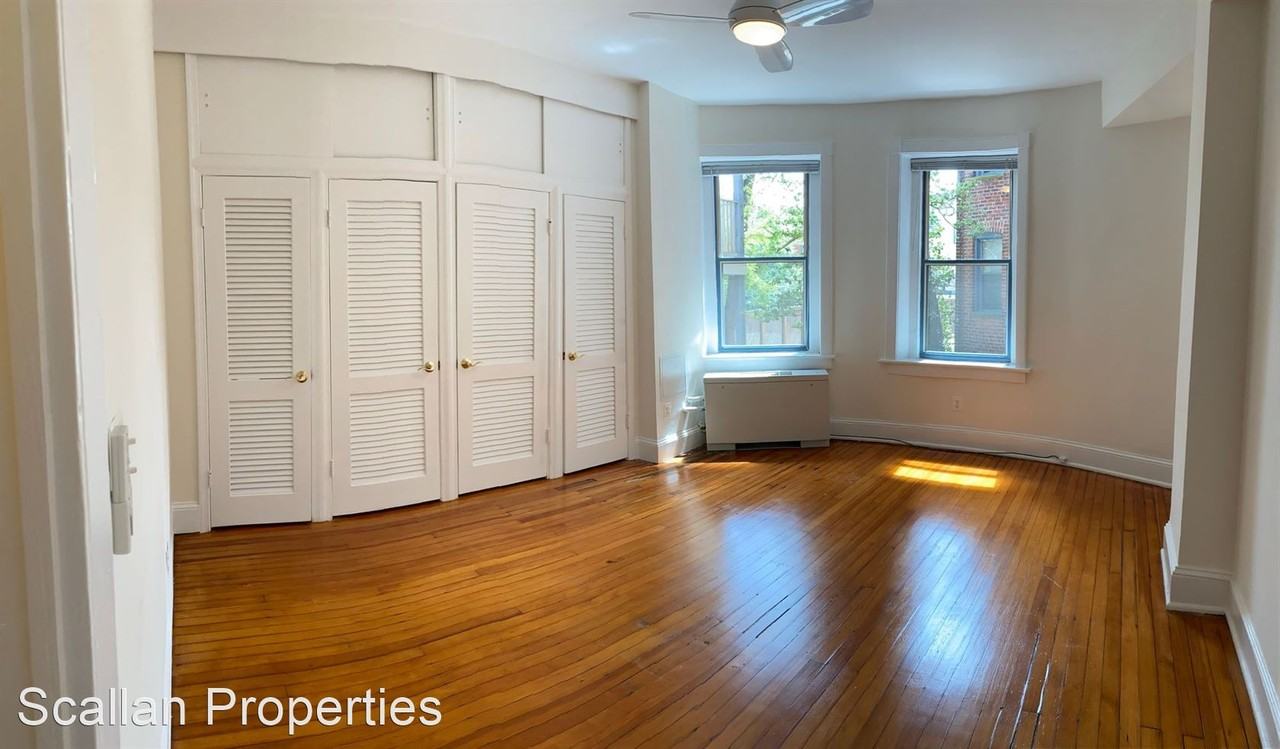 1824 Belmont Road NW - Photo 2 of 11